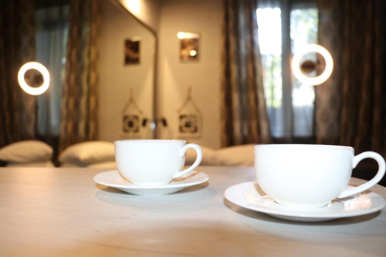 Bogdanov Yar Hotel Kiev Bagian luar foto