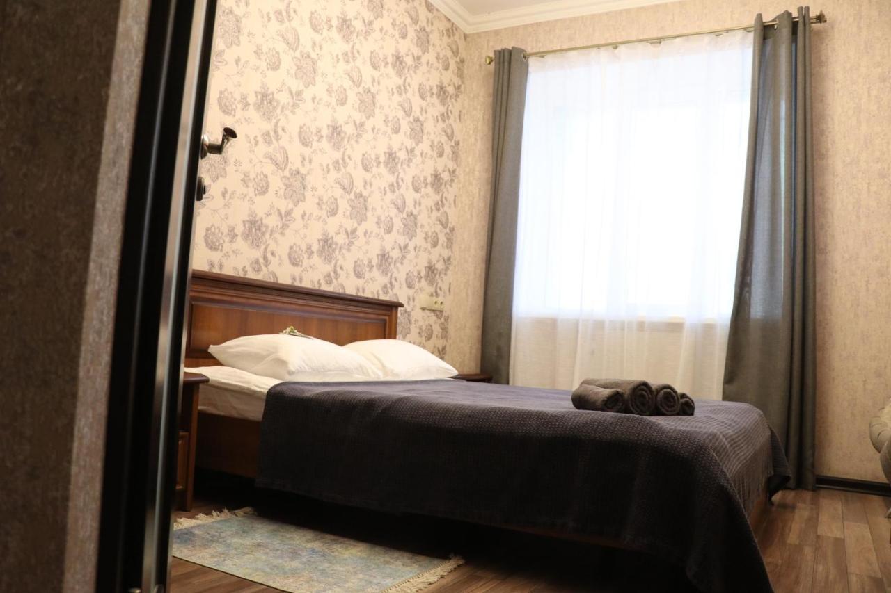 Bogdanov Yar Hotel Kiev Bagian luar foto