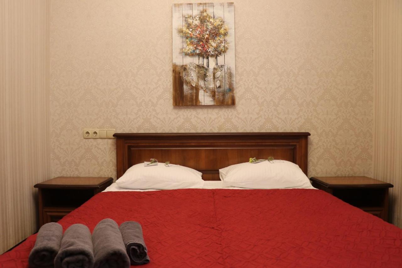 Bogdanov Yar Hotel Kiev Bagian luar foto