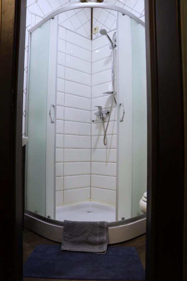 Bogdanov Yar Hotel Kiev Bagian luar foto