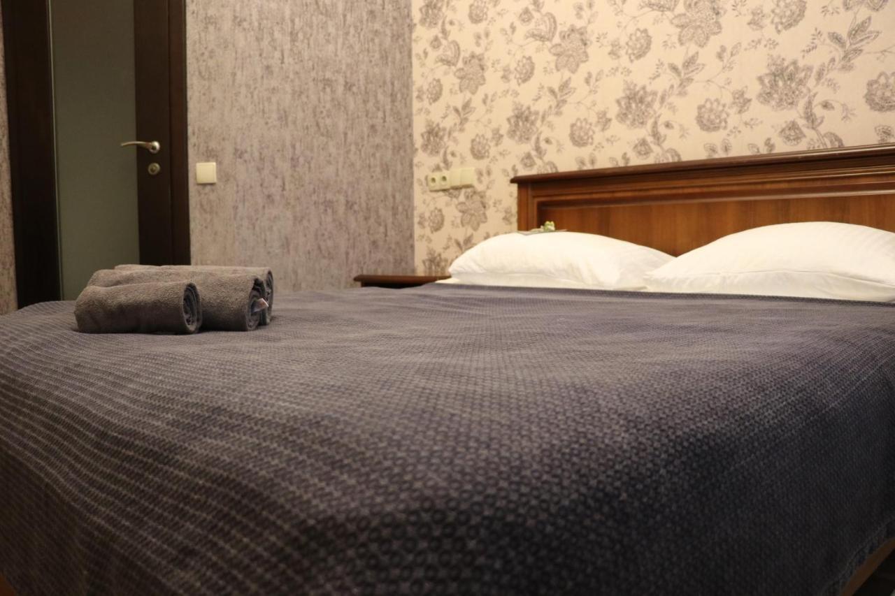 Bogdanov Yar Hotel Kiev Bagian luar foto