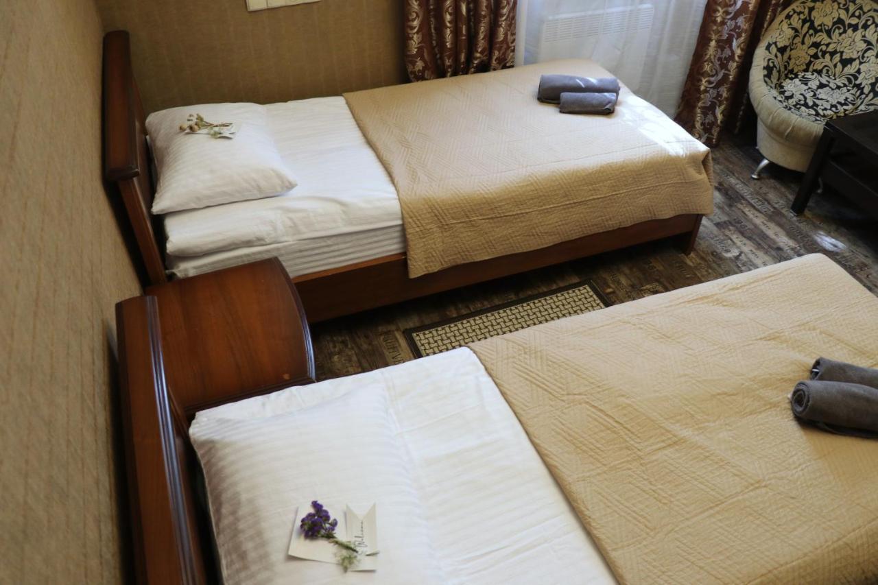Bogdanov Yar Hotel Kiev Bagian luar foto