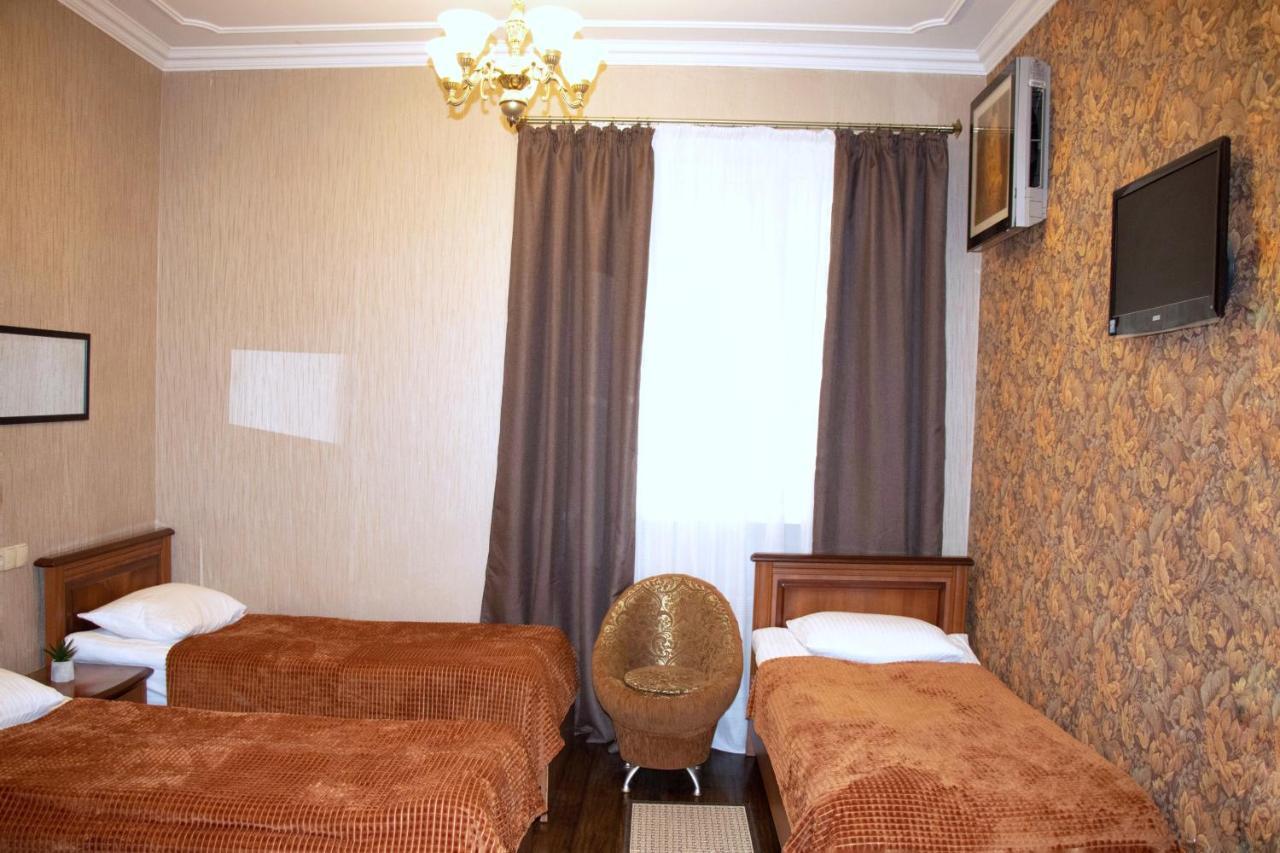 Bogdanov Yar Hotel Kiev Bagian luar foto
