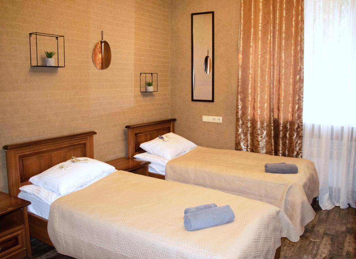 Bogdanov Yar Hotel Kiev Bagian luar foto