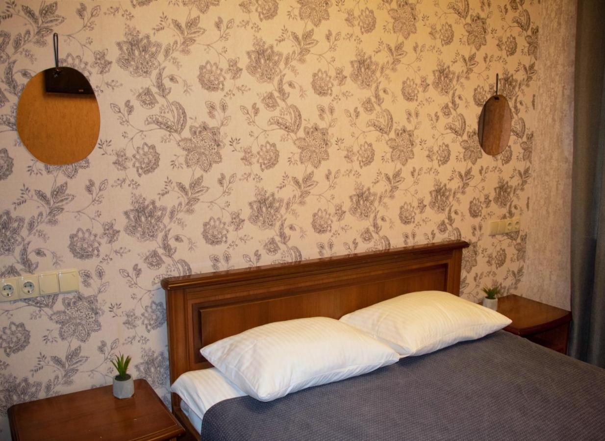 Bogdanov Yar Hotel Kiev Bagian luar foto