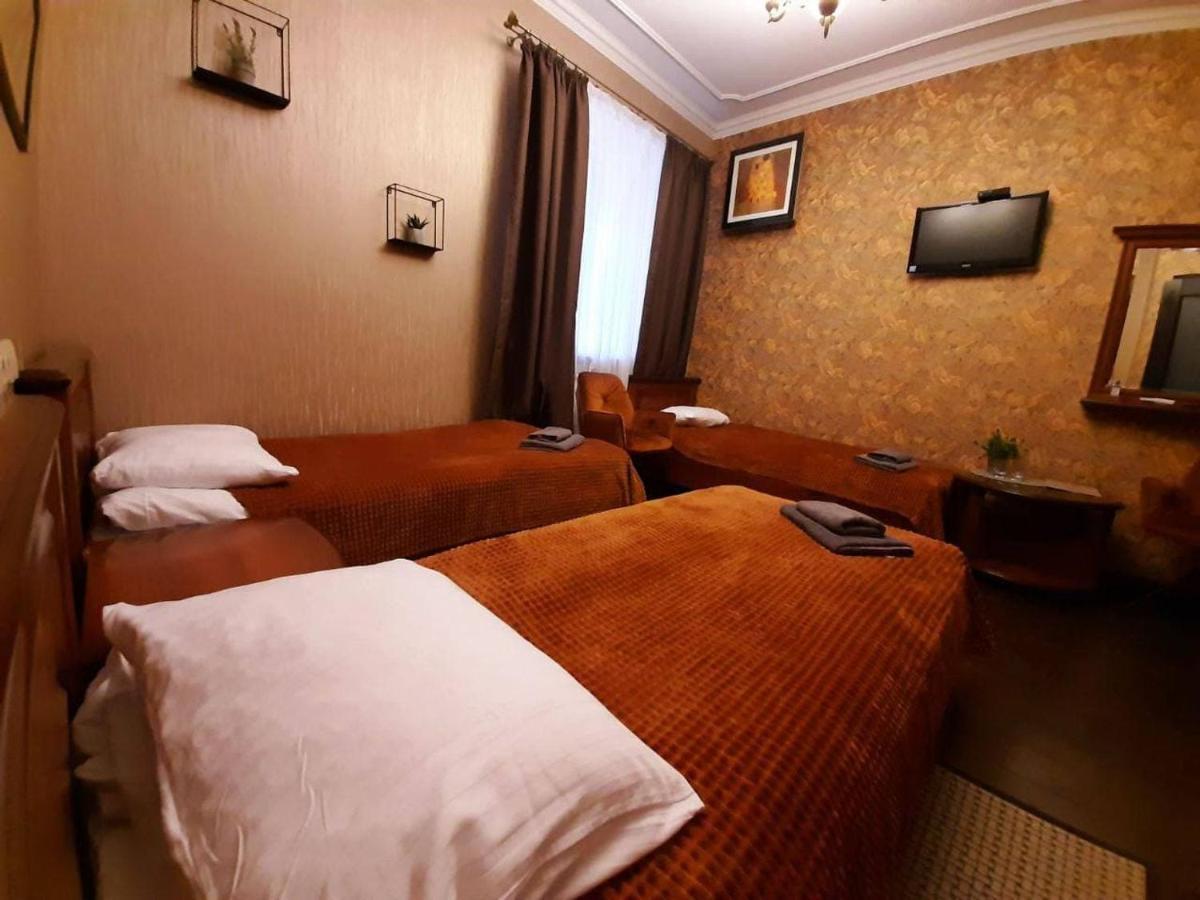 Bogdanov Yar Hotel Kiev Bagian luar foto