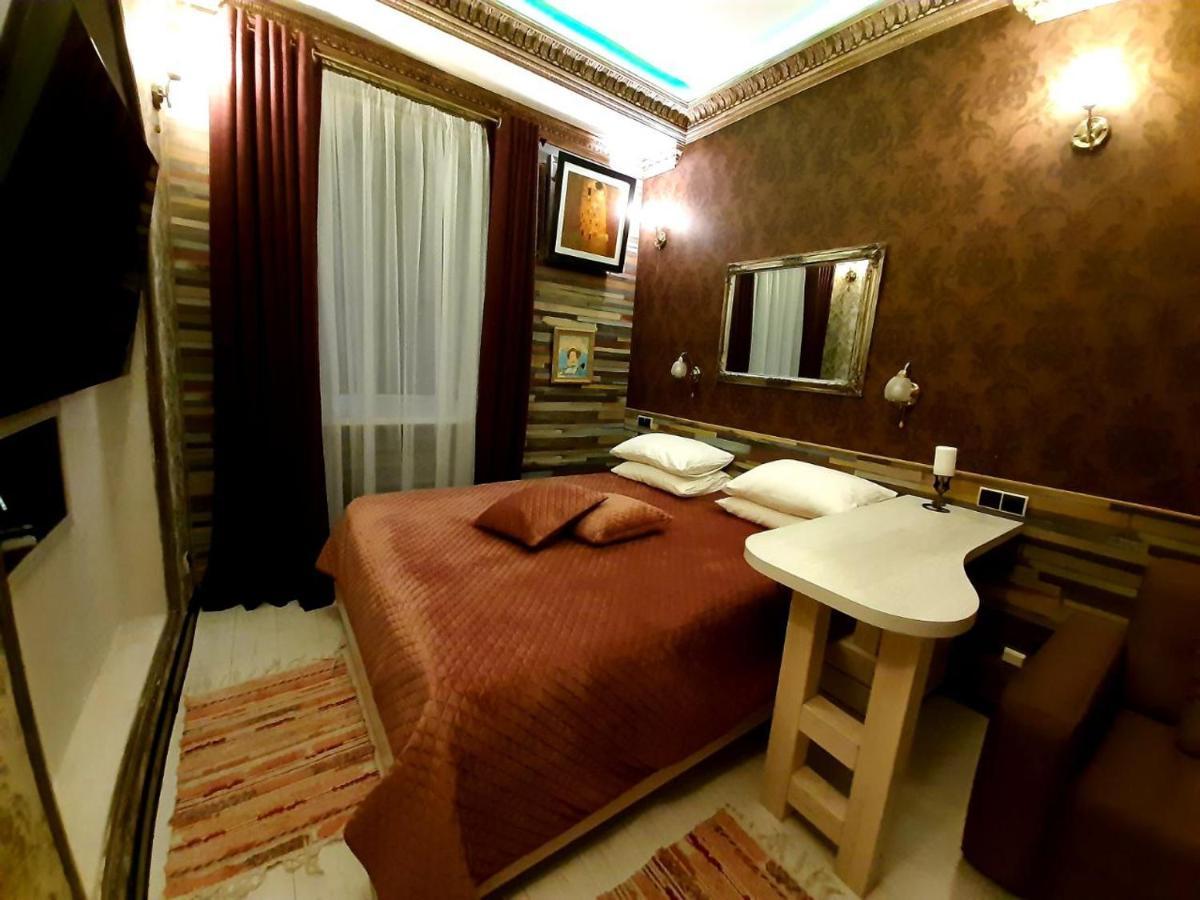 Bogdanov Yar Hotel Kiev Bagian luar foto
